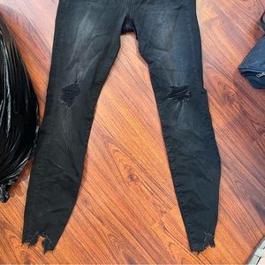 H&M black cropped skinny jeans